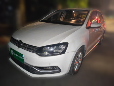 Volkswagen Polo 2016 car image 