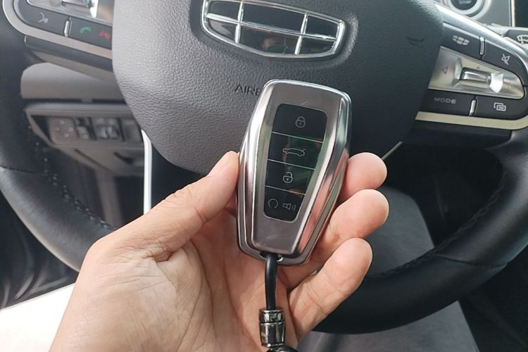 GEELY Binray 2020 car image #9