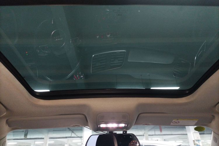 Audi Q3 2017 image de voiture #18