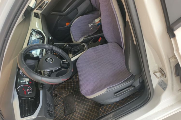 Volkswagen Polo 2020 car image #15