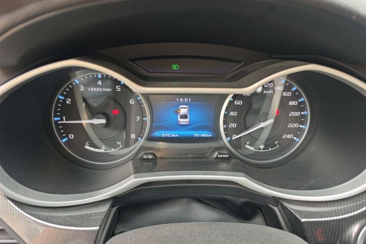 GEELY Emgrand 2017 immagine di auto #12