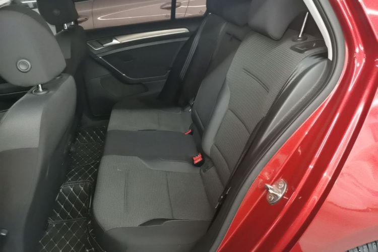 Volkswagen Golf 2016 car image #17