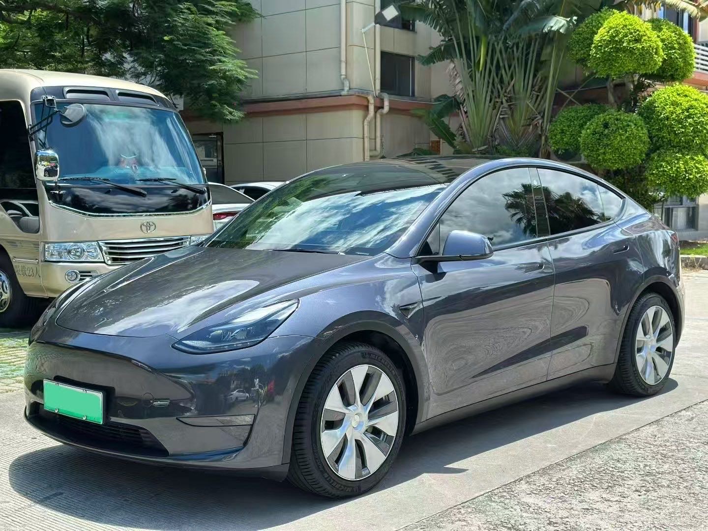Tesla Model Y 2021 Tesla Model Y 2021 car image