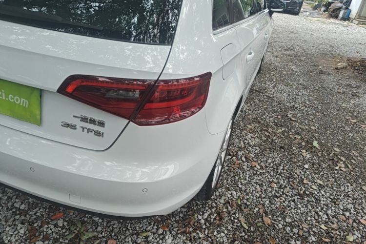 Audi A3 2015 car image #3