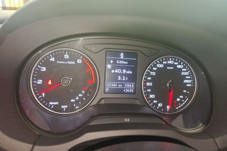 Audi A3 2017 car image #12