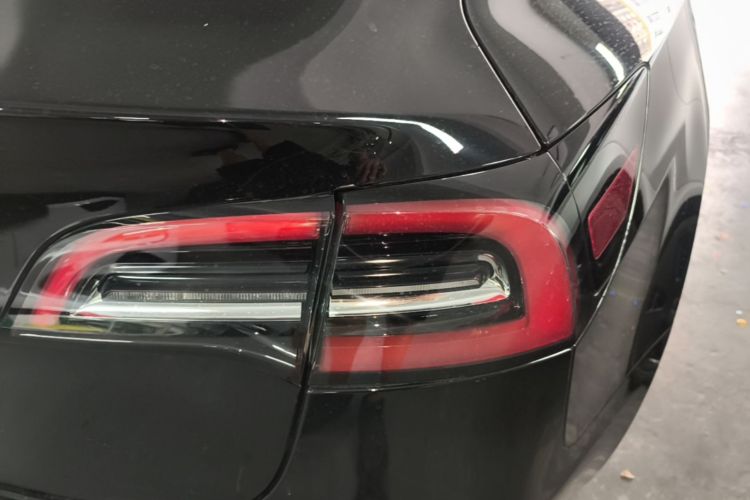 Tesla Model 3 2021 car image #8