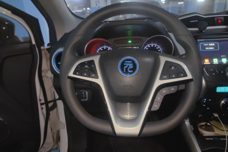BYD Yuan New Energy 2019 car image #11