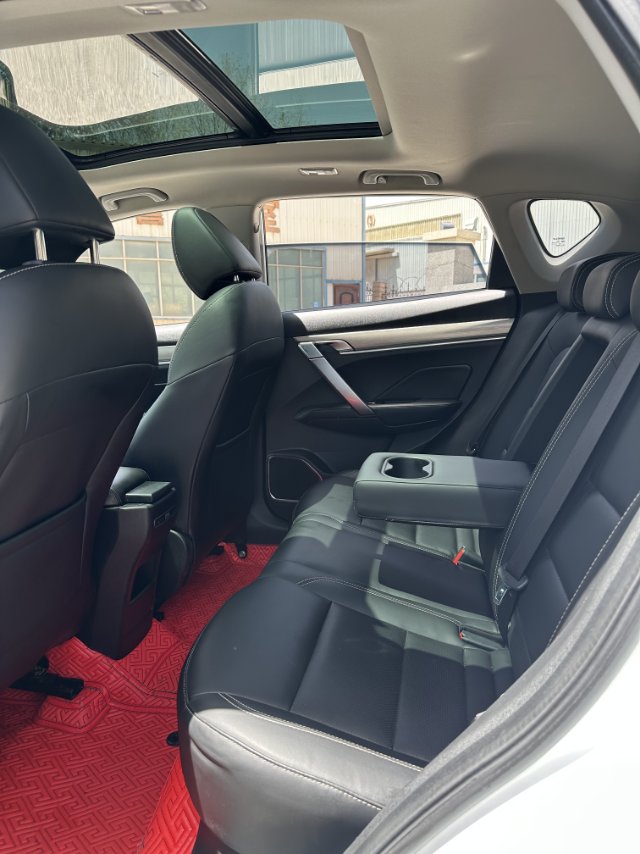 GEELY Coolray 2019 image de voiture #6