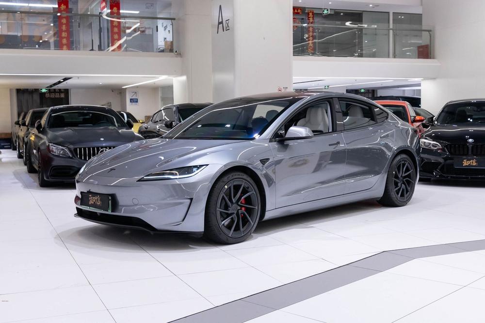 Tesla Model 3 2026 car image 