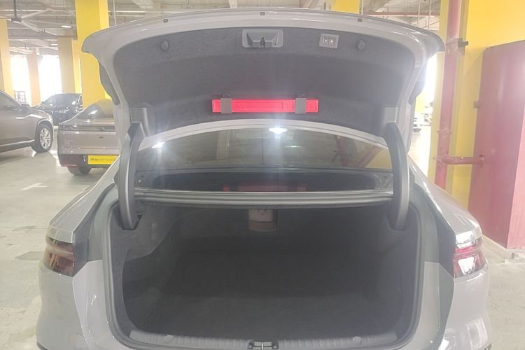 BYD Han 2025 car image #21