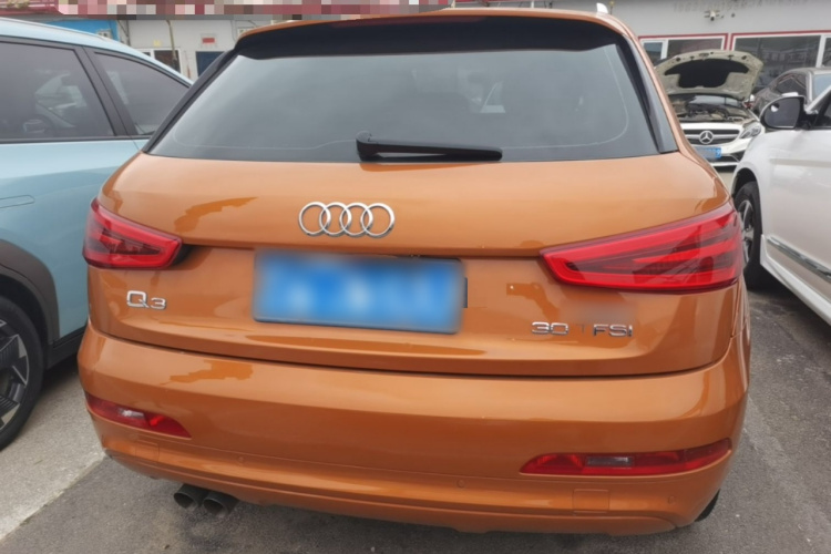 Audi Q3 2016 car image #4