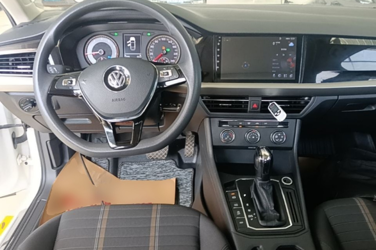 Volkswagen Lavida 2019 car image #10