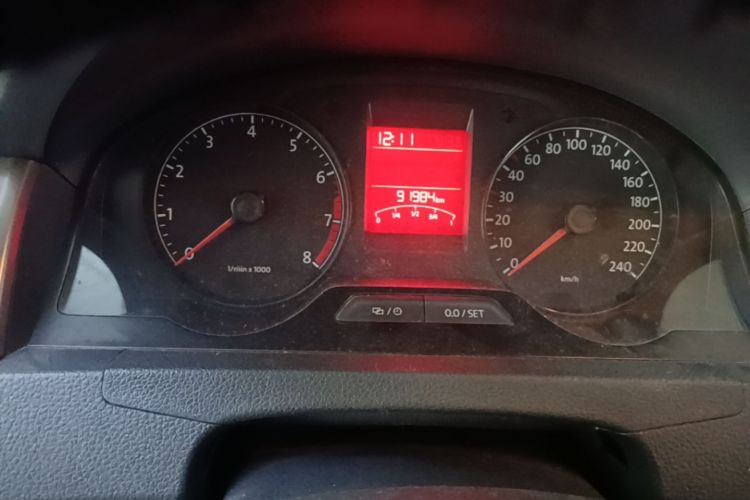 Volkswagen Santana 2016 car image #10