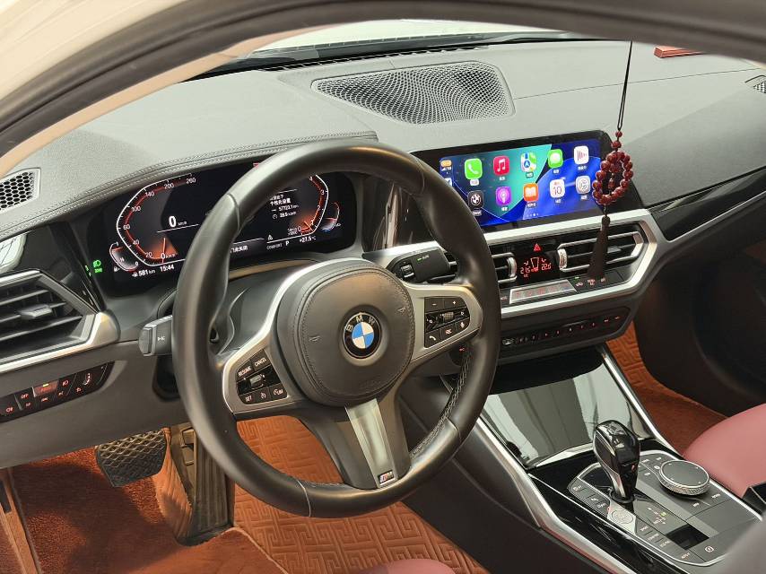 BMW 3 Series 2021 car image #11