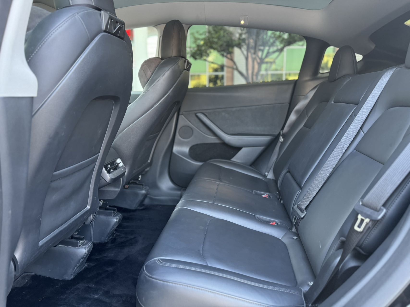 Tesla Model Y 2021 #6 Tesla Model Y 2021 car image #6