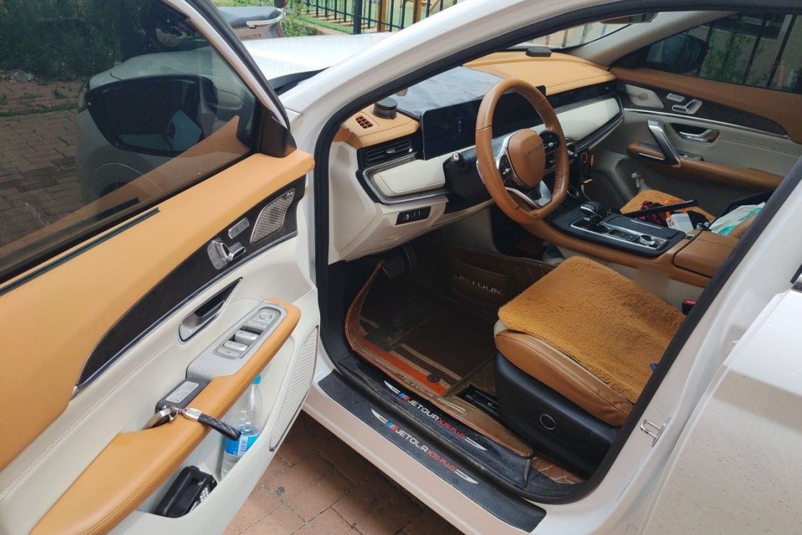 Jetour X70 PLUS 2021 car image #25