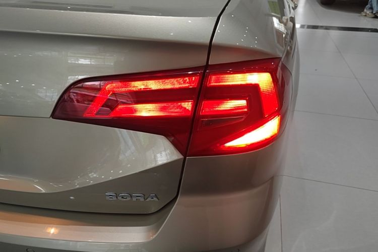 Volkswagen Bora 2018 #8 Volkswagen Bora 2018 car image #8