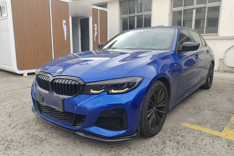 BMW 3 Series 2020 car image #2