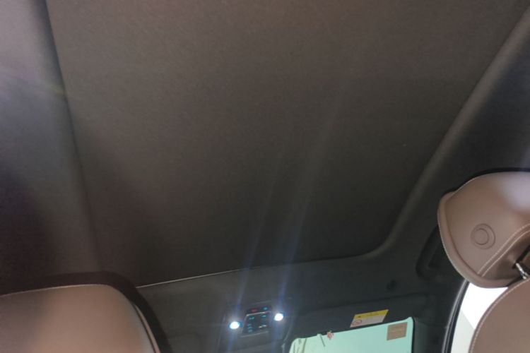 BYD Han 2024 car image #18