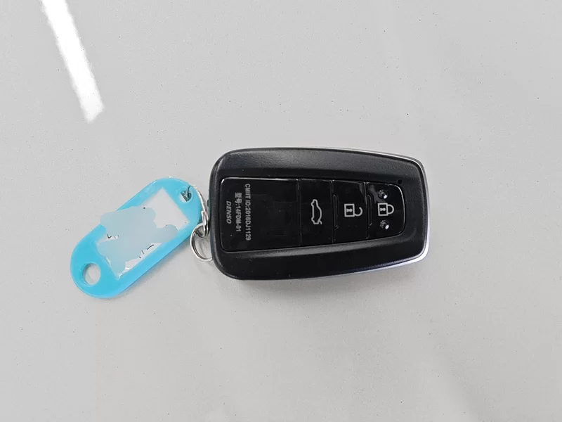 Toyota Camry 2022 car image #25