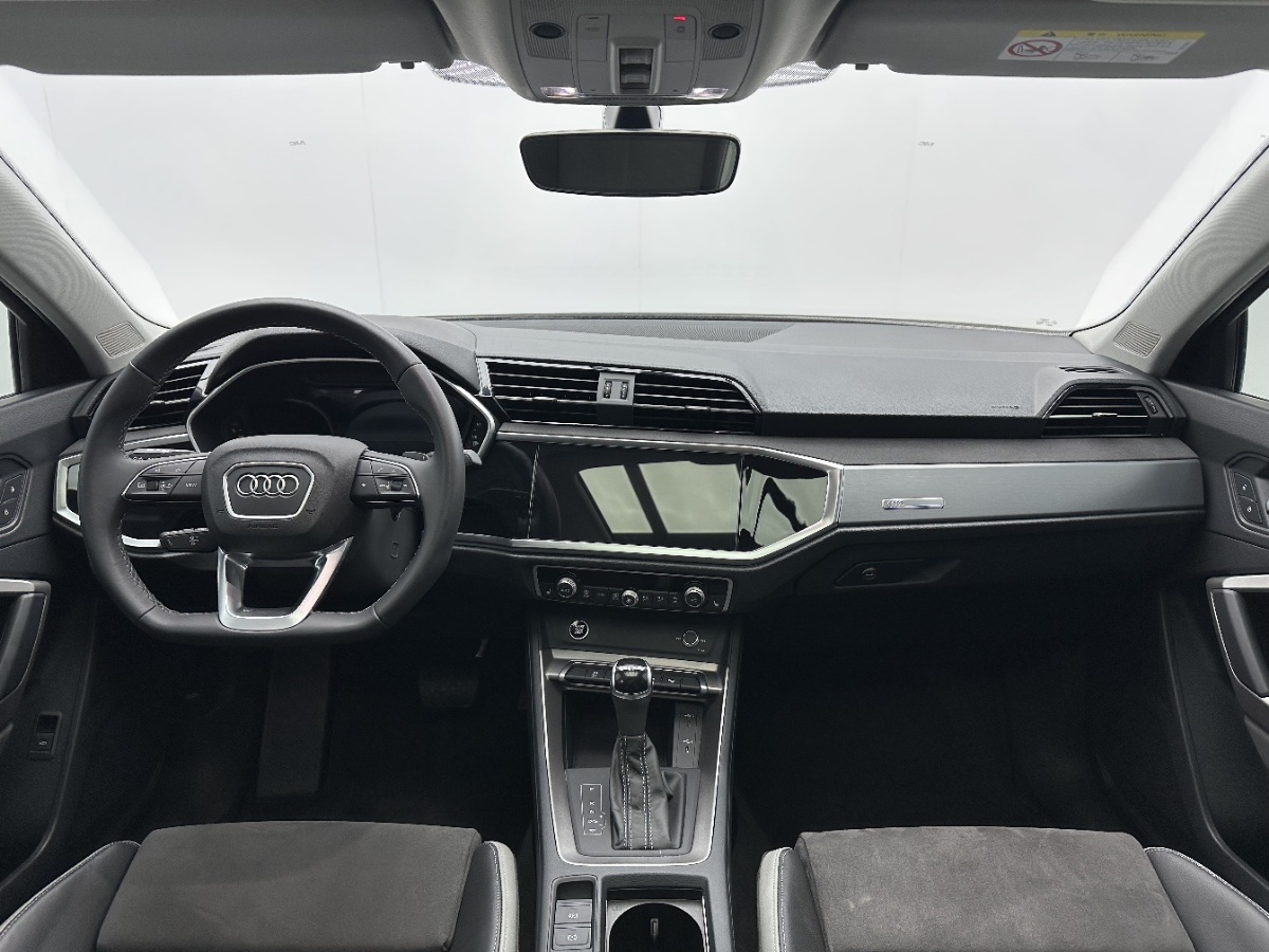 Audi Q3 2023 #7 Audi Q3 2023 car image #7