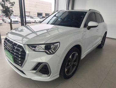 Audi Q3 2021 car image 