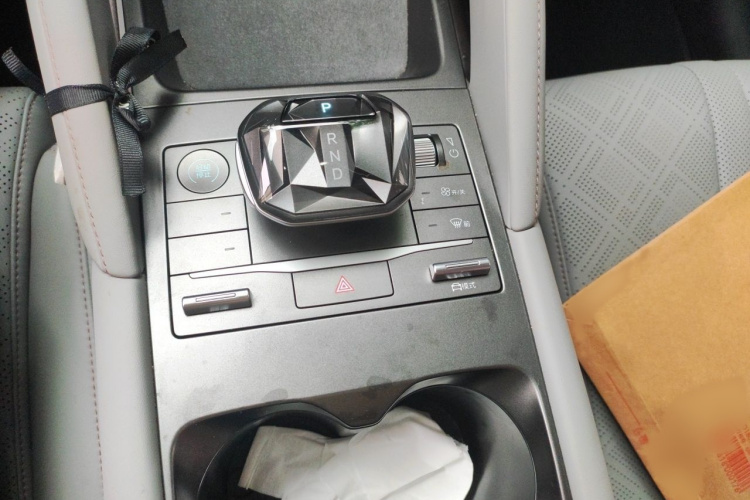 BYD YuanUP 2024 car image #18