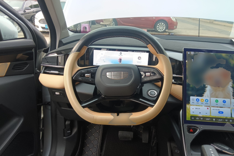 GEELY Boyue L 2024 immagine di auto #11