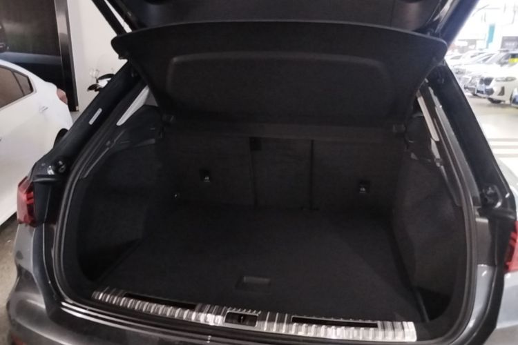 Audi Q3 2019 #21 Audi Q3 2019 car image #21