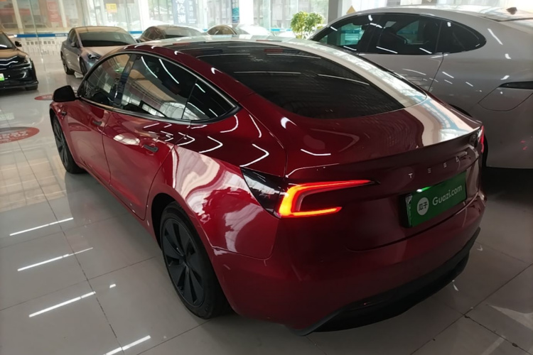 Tesla Model 3 2024 #5 Tesla Model 3 2024 car image #5