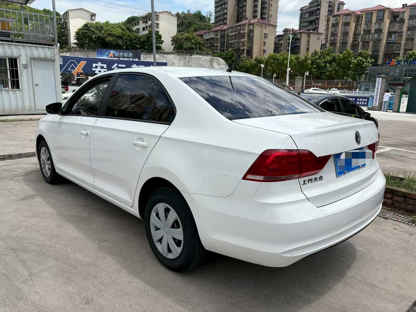 Volkswagen Santana 2019 car image #5