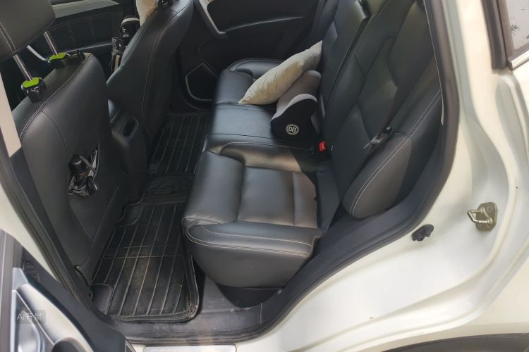 GEELY Vision X6 2017 immagine di auto #19