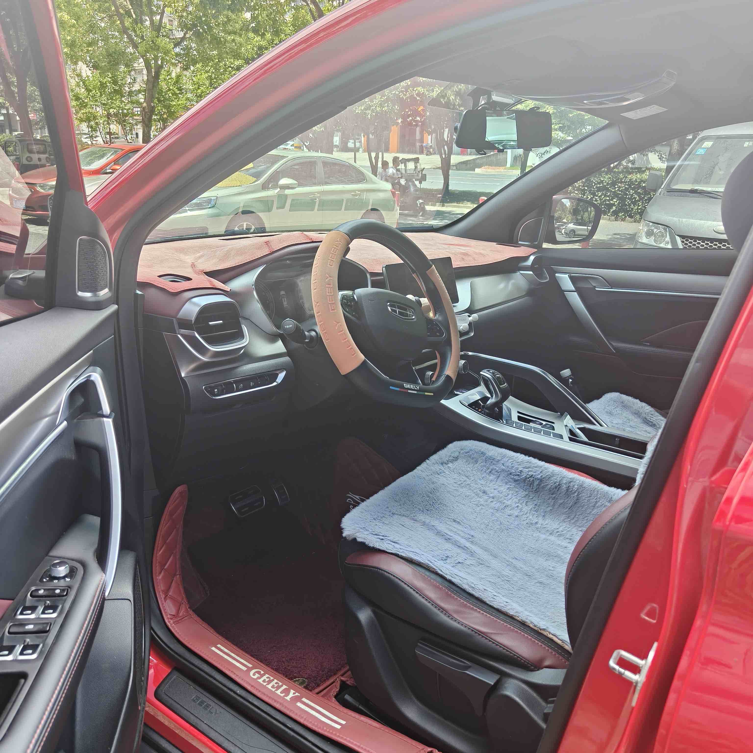 GEELY Coolray 2021 #2 GEELY Coolray 2021 صورة سيارة #2
