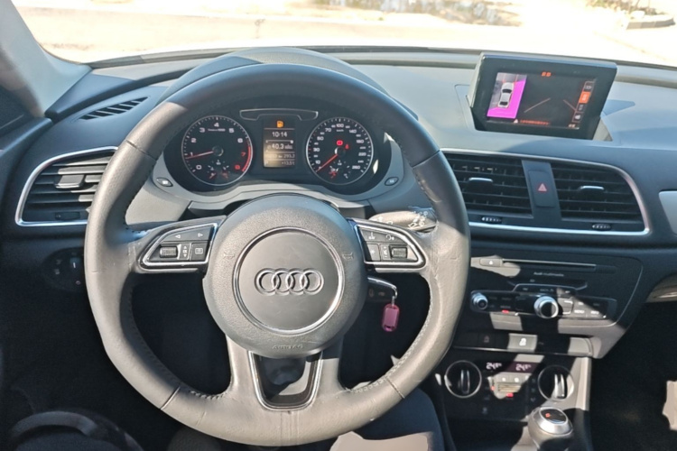 Audi Q3 2017 صورة سيارة #11