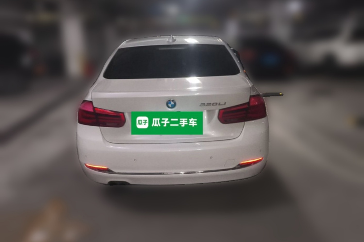 BMW 3 Series 2017 car image #6