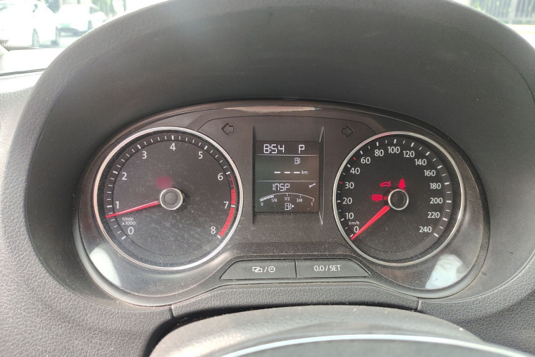 Volkswagen Polo 2017 imagem de carro #16