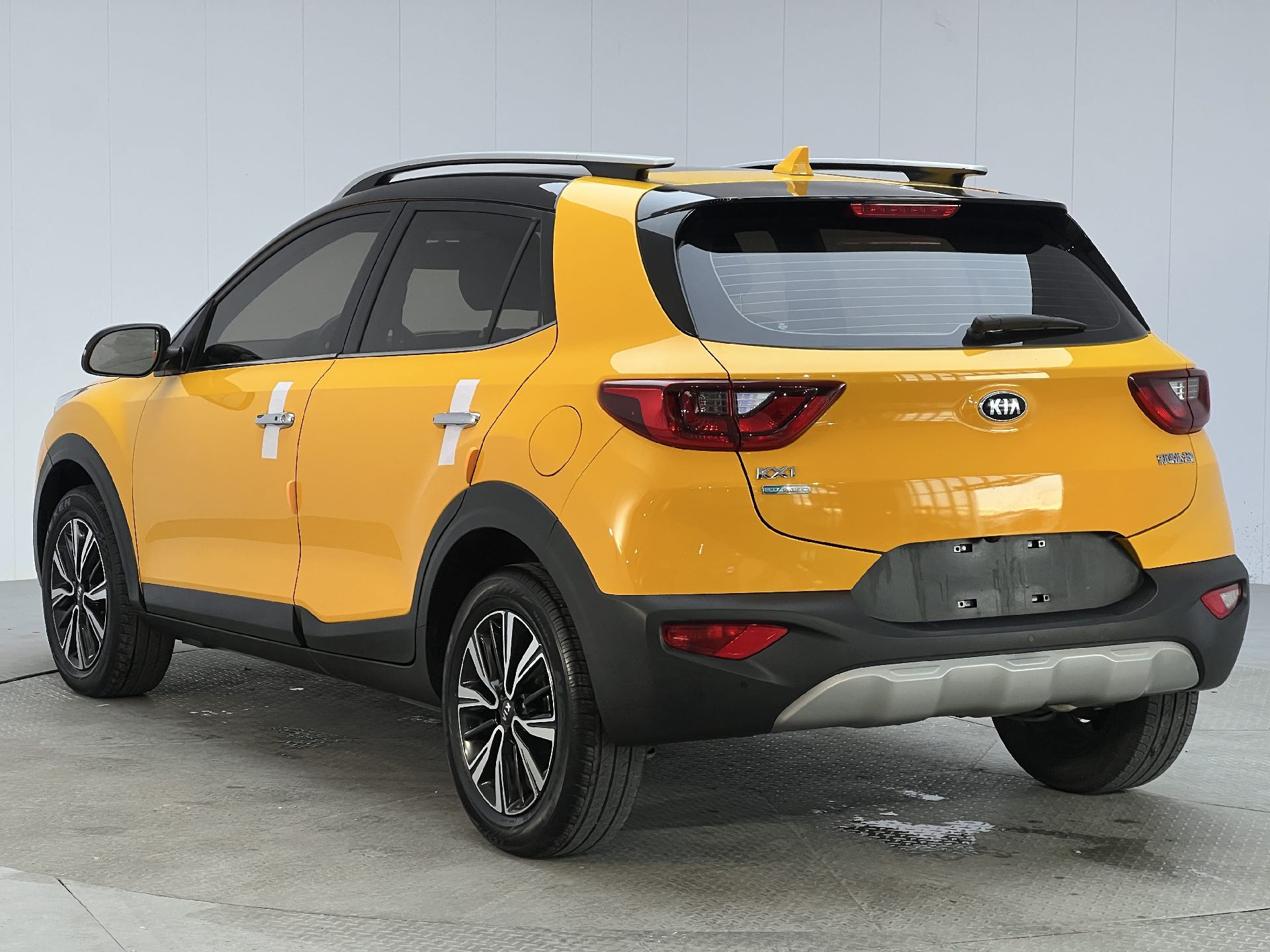 Kia KX1 2019 صورة سيارة #7