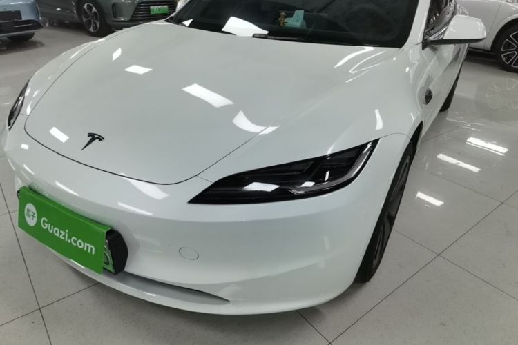 Tesla Model 3 2026 car image #23