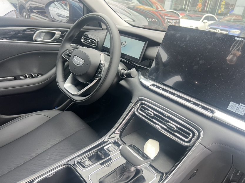 GEELY Emgrand 2026 car image #6