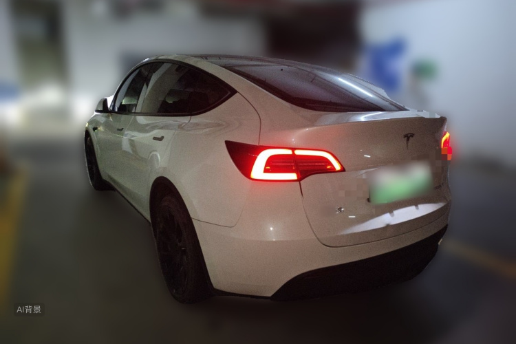 Tesla Model Y 2024 #5 Tesla Model Y 2024 car image #5