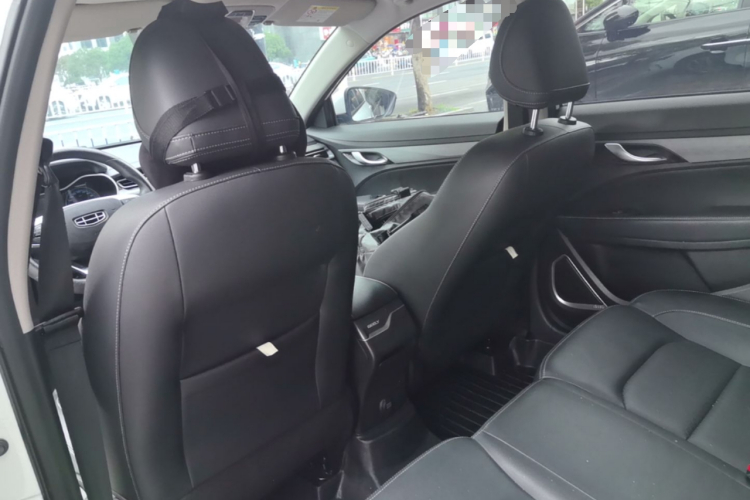 GEELY Emgrand 2021 car image #20