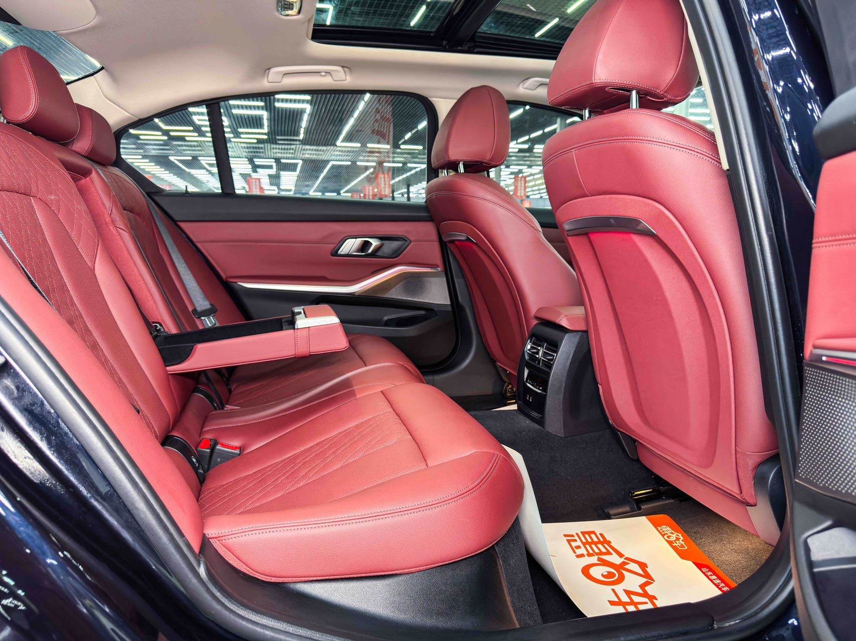 BMW i3 2023 car image #5