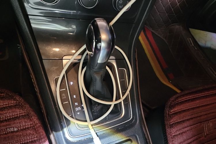 Volkswagen Golf 2019 #16 Volkswagen Golf 2019 car image #16