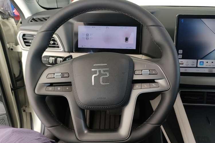 BYD YuanUP 2025 car image #11