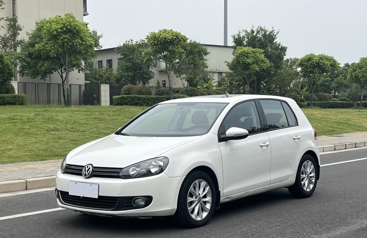 Volkswagen Golf 2013 Volkswagen Golf 2013 car image