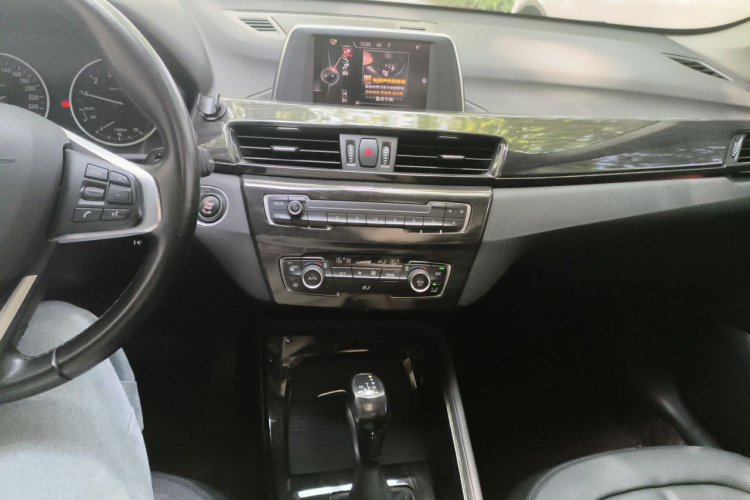 BMW X1 2016 #17 BMW X1 2016 car image #17