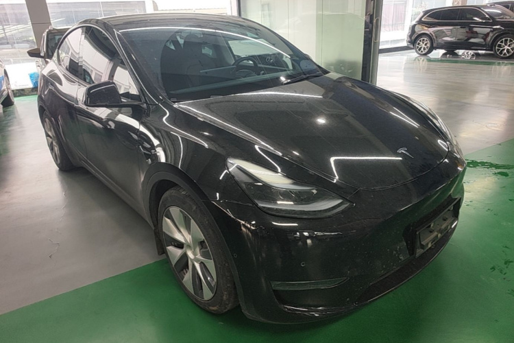 Tesla Model Y 2022 #4 Tesla Model Y 2022 car image #4
