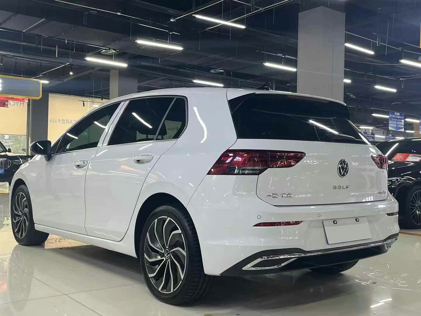 2023 car image #3