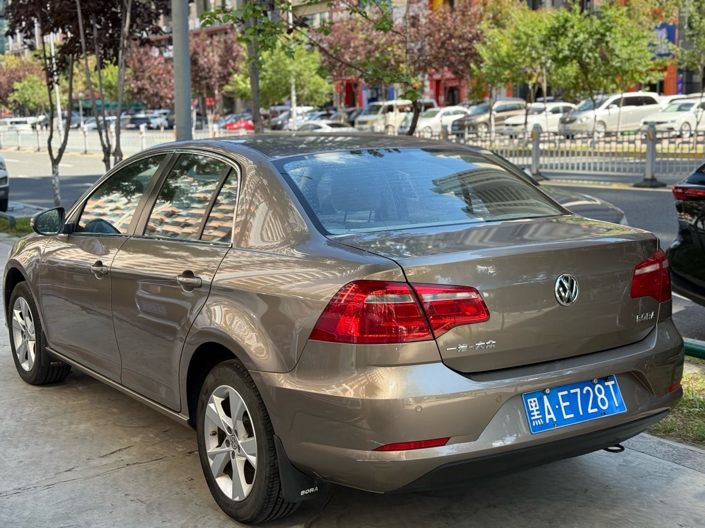 Volkswagen Bora 2015 صورة سيارة #11