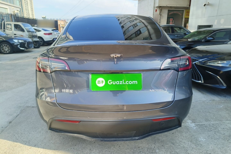 Tesla Model Y 2021 #6 Tesla Model Y 2021 car image #6